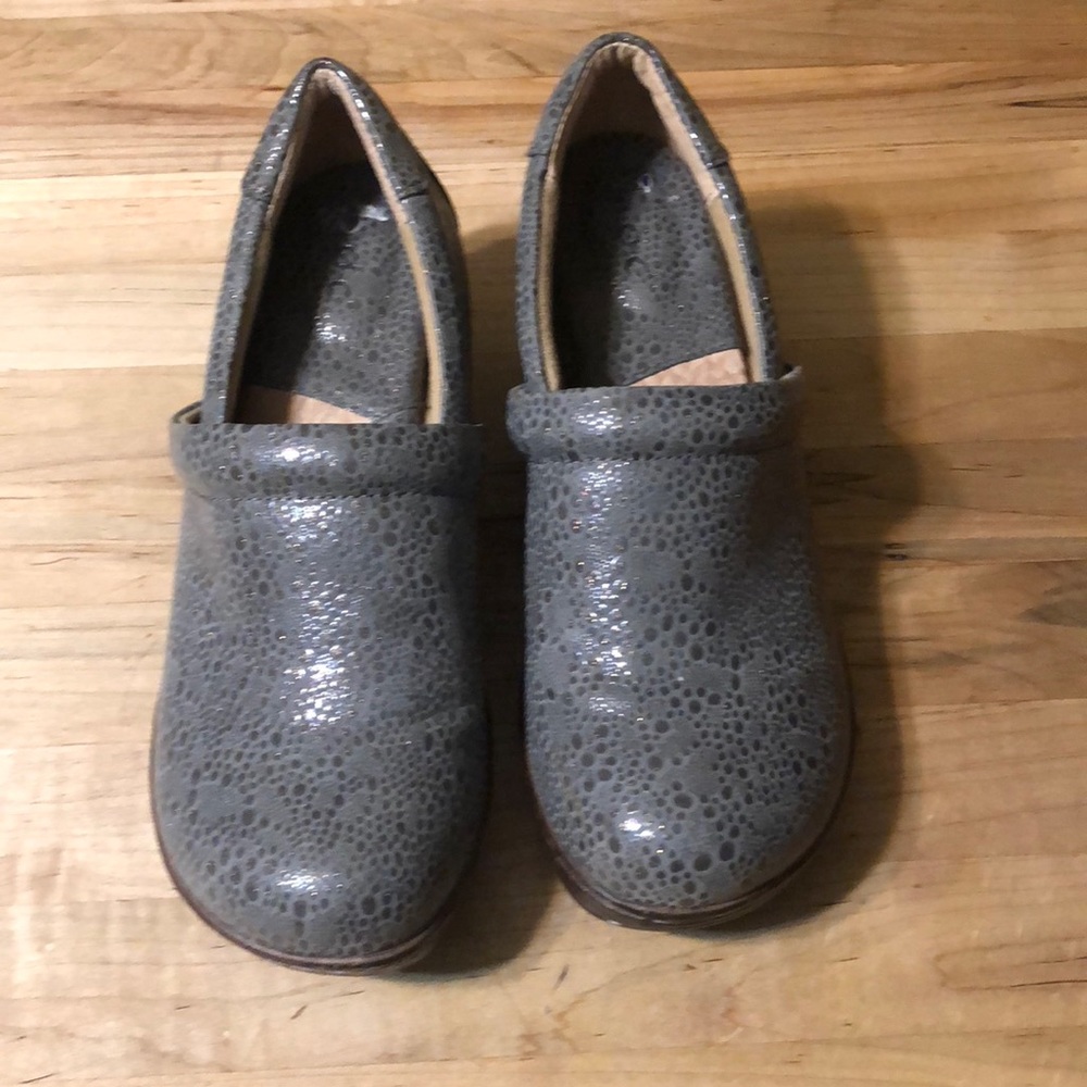 Amazing B.O.C clogs